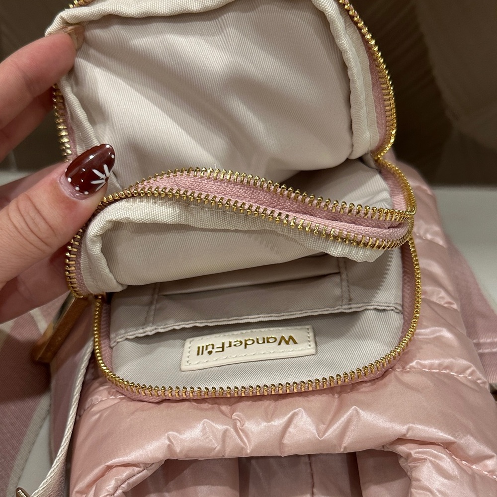 WanderFull Blush HydroBag - Picture 6 of 8
